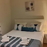 Near Campus T2 Apartman